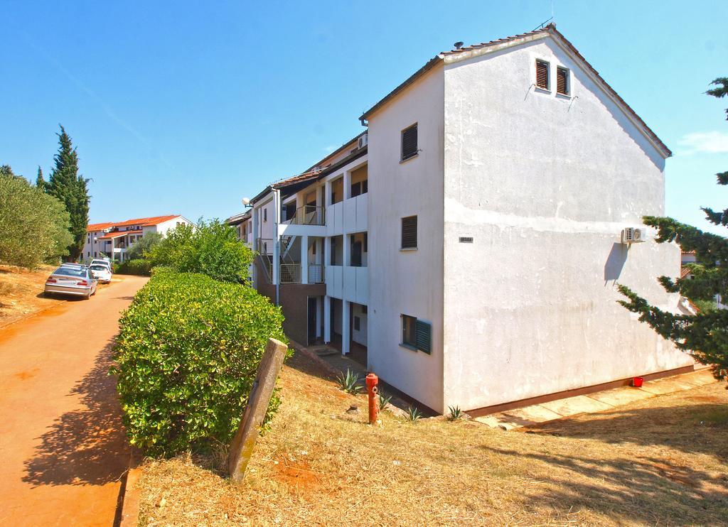 Apartment Stipe 1444 Marčana Esterno foto